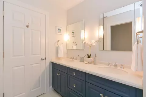 828 South St, Needham, MA 02492 photo 28