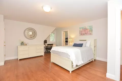 828 South St, Needham, MA 02492 photo 26