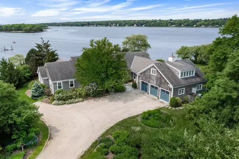 37 Glen Rd, Westport, MA 02790
