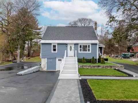92 Wenham St, Danvers, MA 01923