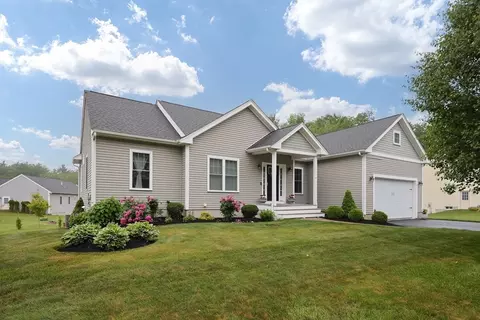 22 Dornoch Rd, Taunton, MA 02780