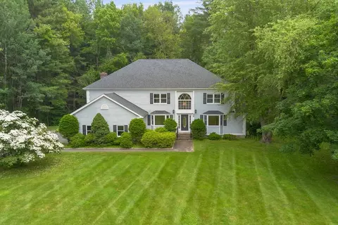 32 Twin Pond Ln, Sudbury, MA 01776