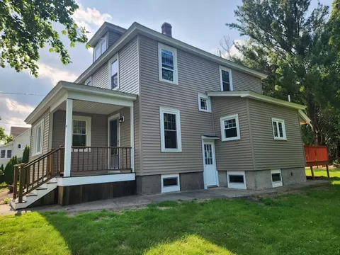 9 Varney St, Worcester, MA 01605 photo 3