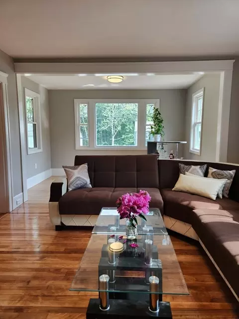9 Varney St, Worcester, MA 01605 photo 7
