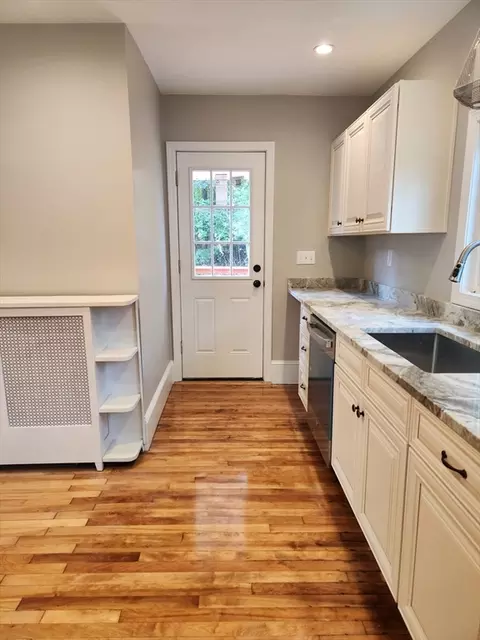 9 Varney St, Worcester, MA 01605 photo 9