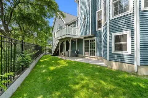 10 Gianna Dr, Saugus, MA 01906 photo 33