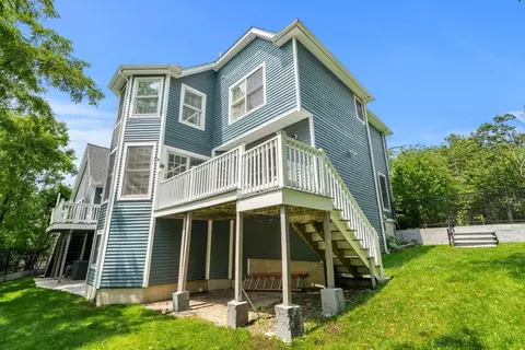 10 Gianna Dr, Saugus, MA 01906 photo 32