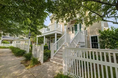 327 Tilden Cmns #327, Braintree, MA 02184