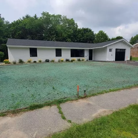 17 Richard Rd, Hudson, MA 01749