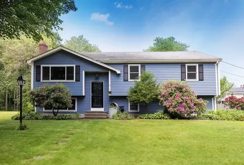 4 Charles River Rd, Medway, MA 02053