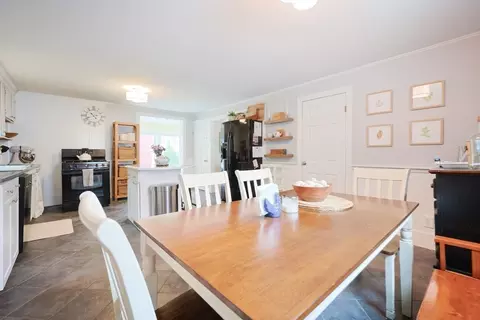 43 Thompson St, Maynard, MA 01754 photo 9
