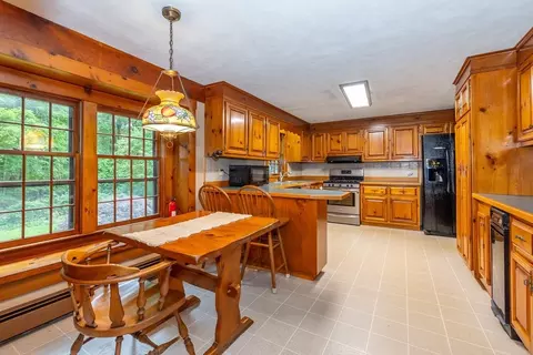 295 Forest St, Dunstable, MA 01827 photo 6