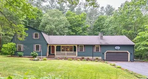 295 Forest St, Dunstable, MA 01827