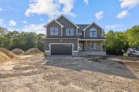 210 Tess Abigail Ln, Swansea, MA 02777