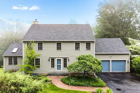 17 Barberry Ln, West Newbury, MA 01985