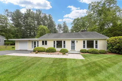 456 Prentice St, Holliston, MA 01746
