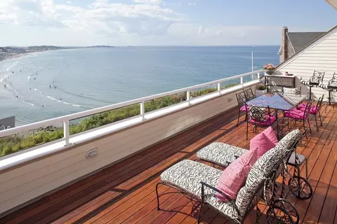 1 Longbeach Ave #302, Hull, MA 02045