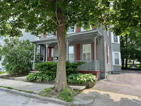 34 Wachusett St, Worcester, MA 01609