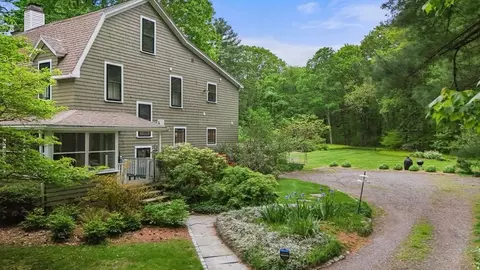 68 Claybrook Rd, Dover, MA 02030