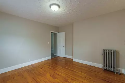 21-23 Howes St, Springfield, MA 01118 photo 12