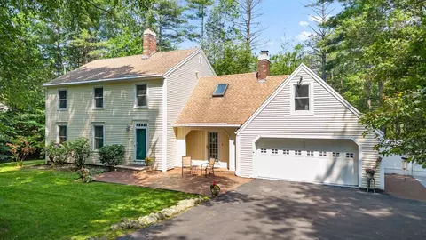 18 Banbury Dr, Westford, MA 01886