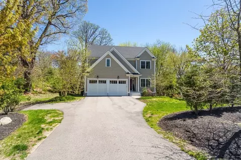 70 Rockland St, Natick, MA 01760
