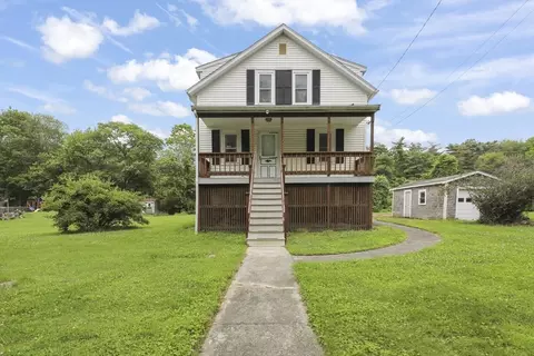 7 Aucoot Rd, Mattapoisett, MA 02739