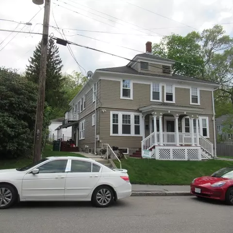 85-87 Belrose Ave, Lowell, MA 01852