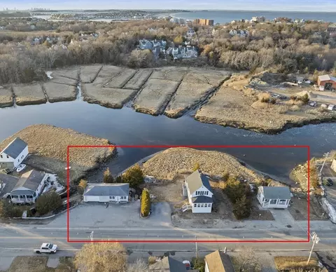 338 Rockland St, Hingham, MA 02043