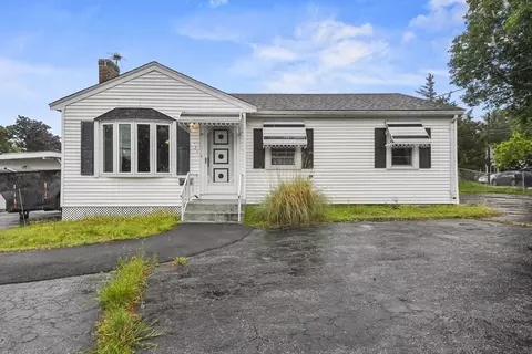 735 Rathbun St, Blackstone, MA 01504