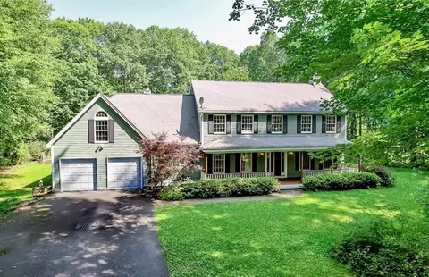 43 Groton Rd, Shirley, MA 01464