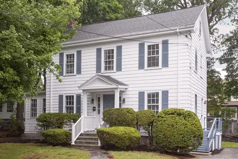 10 Ravenna Rd, West Roxbury, MA 02132