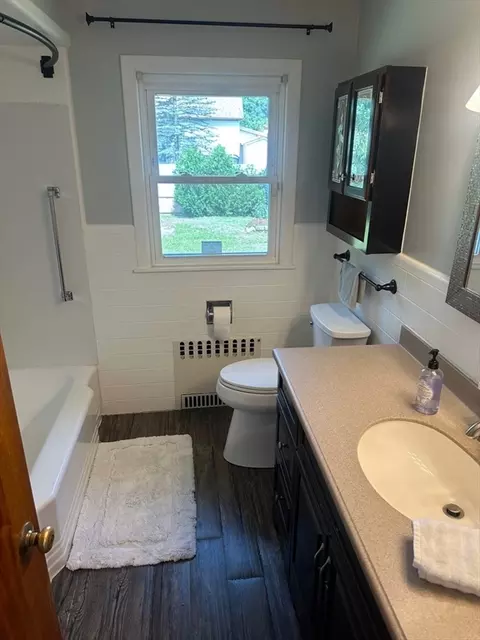 70 Watson St, Chicopee, MA 01020 photo 3