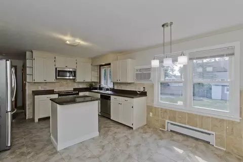 70 Watson St, Chicopee, MA 01020 photo 13