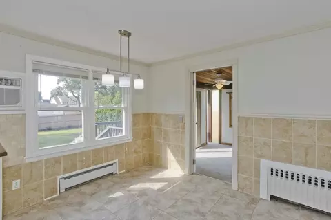 70 Watson St, Chicopee, MA 01020 photo 17