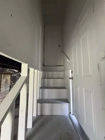 Entry Way - 404 Brayton Ave, Fall River, MA 02721 photo 4 of 8