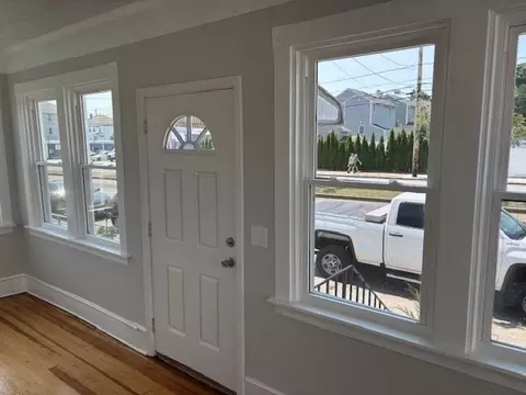 Entry Way - 404 Brayton Ave, Fall River, MA 02721 photo 2 of 8