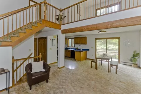 245 State Rd, Phillipston, MA 01331 photo 2