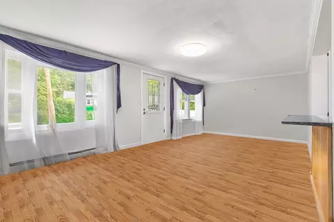 6 King Ter, Leicester, MA 01524