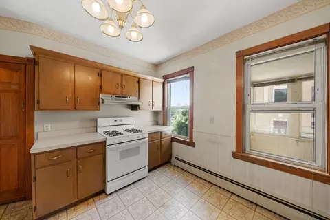 562 Broadway, Everett, MA 02149 photo 30