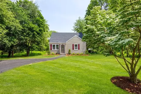 136 East St, South Hadley, MA 01075