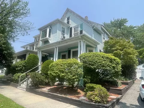 115 Eastern Ave, Lynn, MA 01902