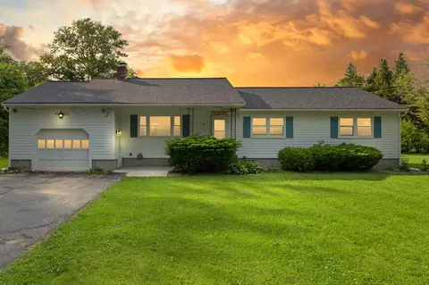 19 Shaker Ln, Littleton, MA 01460