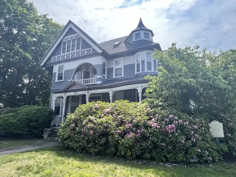141 Pleasant St #2, Attleboro, MA 02703