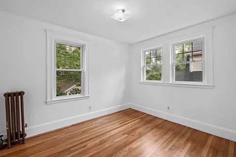 Bedroom - 33 Intervale Ave, Saugus, MA 01906 photo 5 of 5