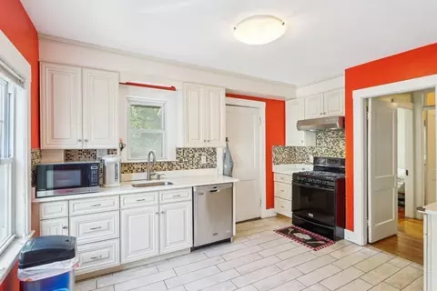 127 Sumner Rd #1, Brookline, MA 02445 photo 5