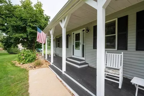 Exterior - 10 Tobin Dr, Dudley, MA 01571 photo 6 of 10