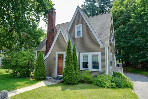 326 Rosemary St, Needham, MA 02494