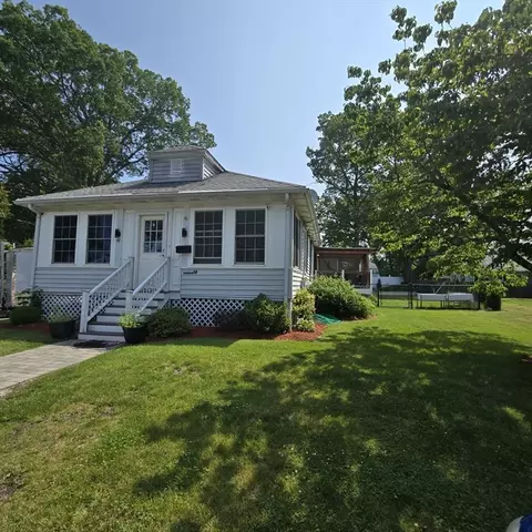 48 Huntington Ave, Brockton, MA 02301