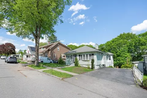 18 Gordon St, Worcester, MA 01604 photo 2